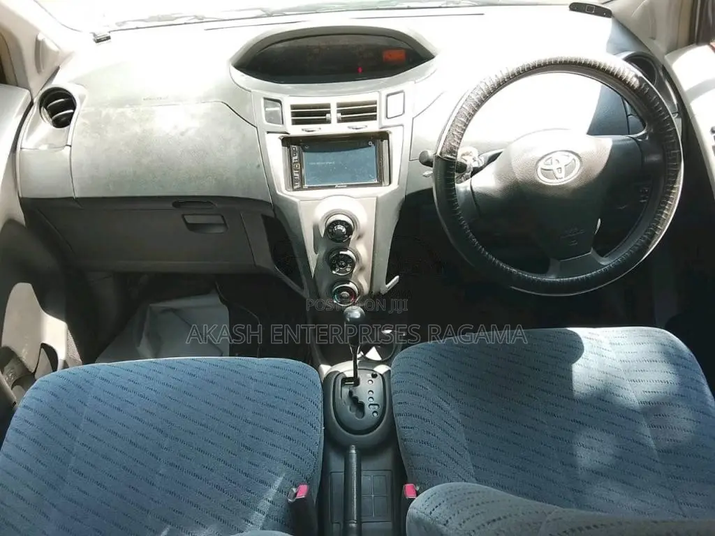 Toyota Vitz 2008 Car (Used)