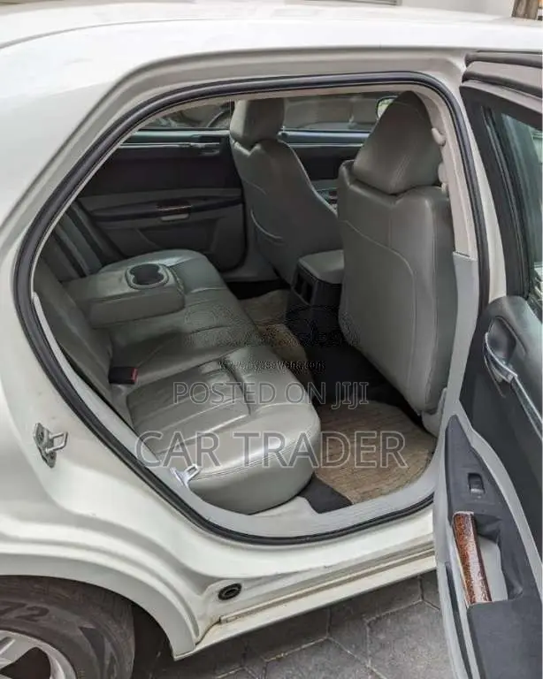 Chrysler 300C 2007 Car (Used)