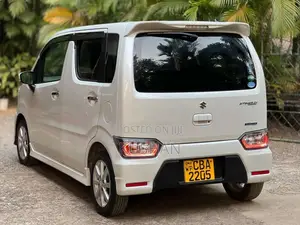 Suzuki Wagon R Stingray 2018 Car (Used)