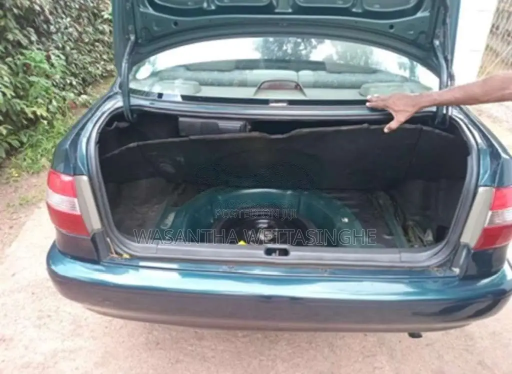 Toyota Corolla 1999 Car (Used)
