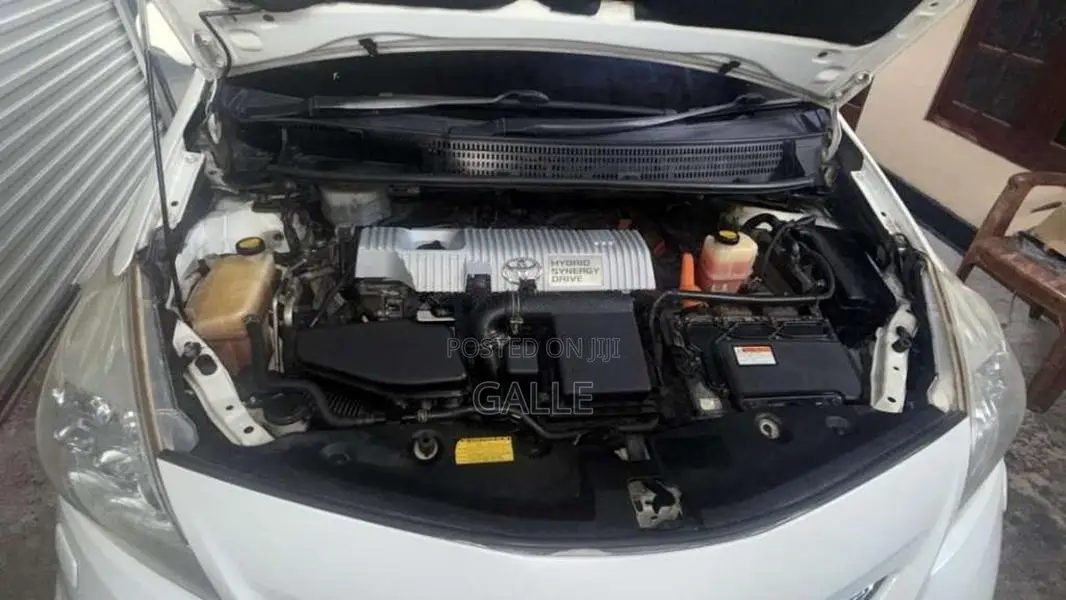 Toyota Prius 2012 Car (Used)