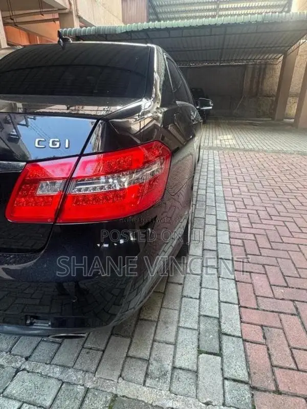 Mercedes-Benz E250 2010 Car (Used)