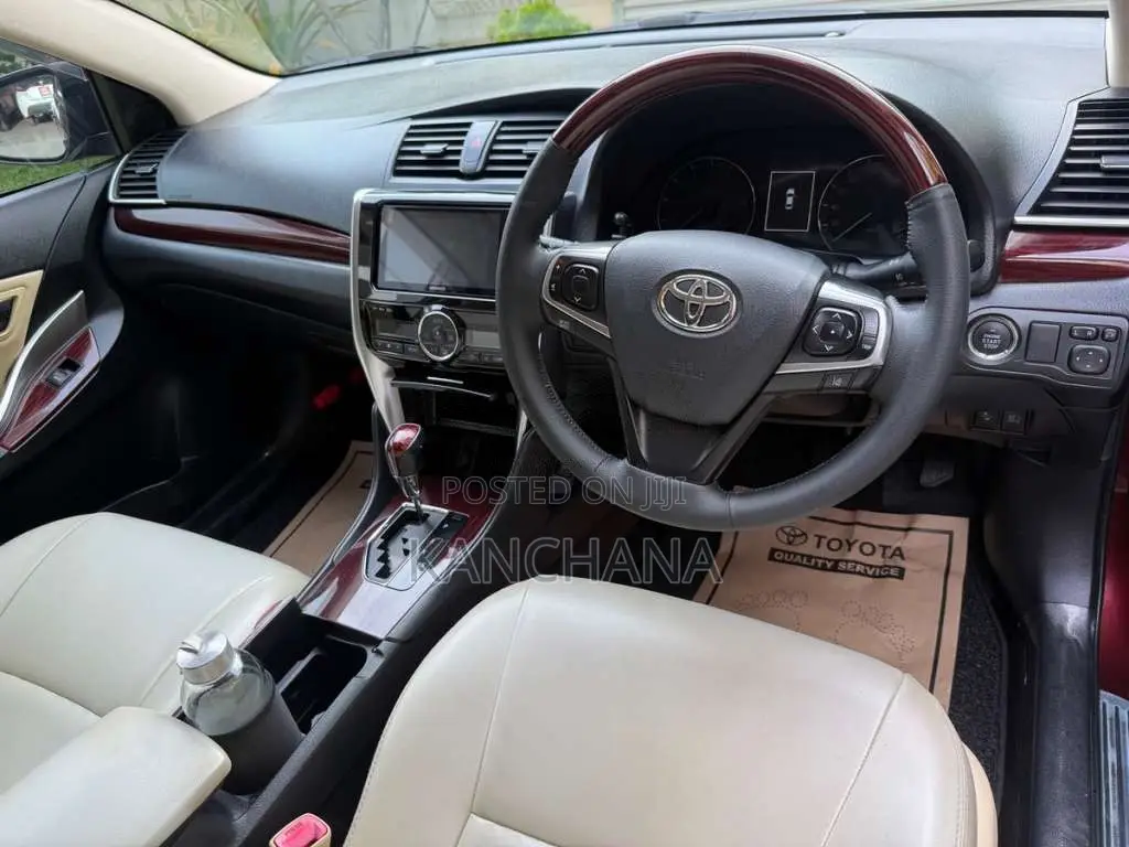 Toyota Premio 2017 Car (Used)