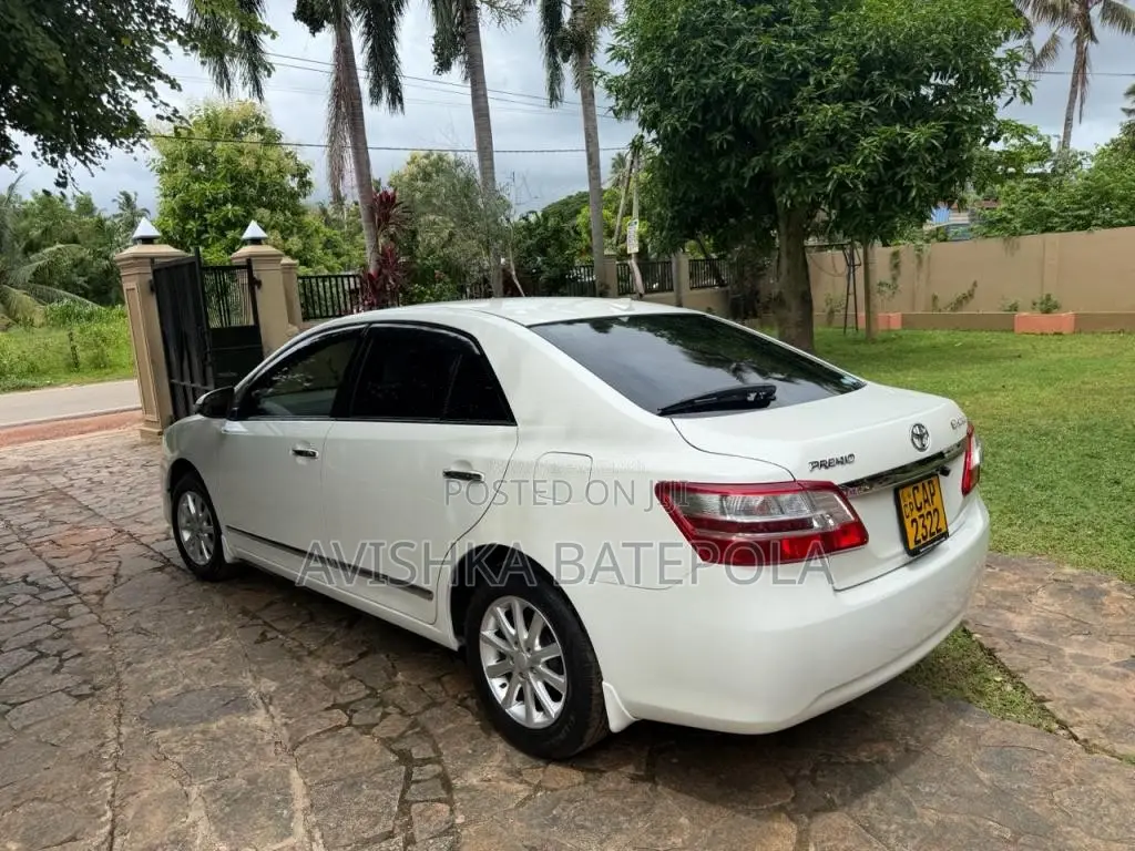 Toyota Premio 2015 Car (Used)