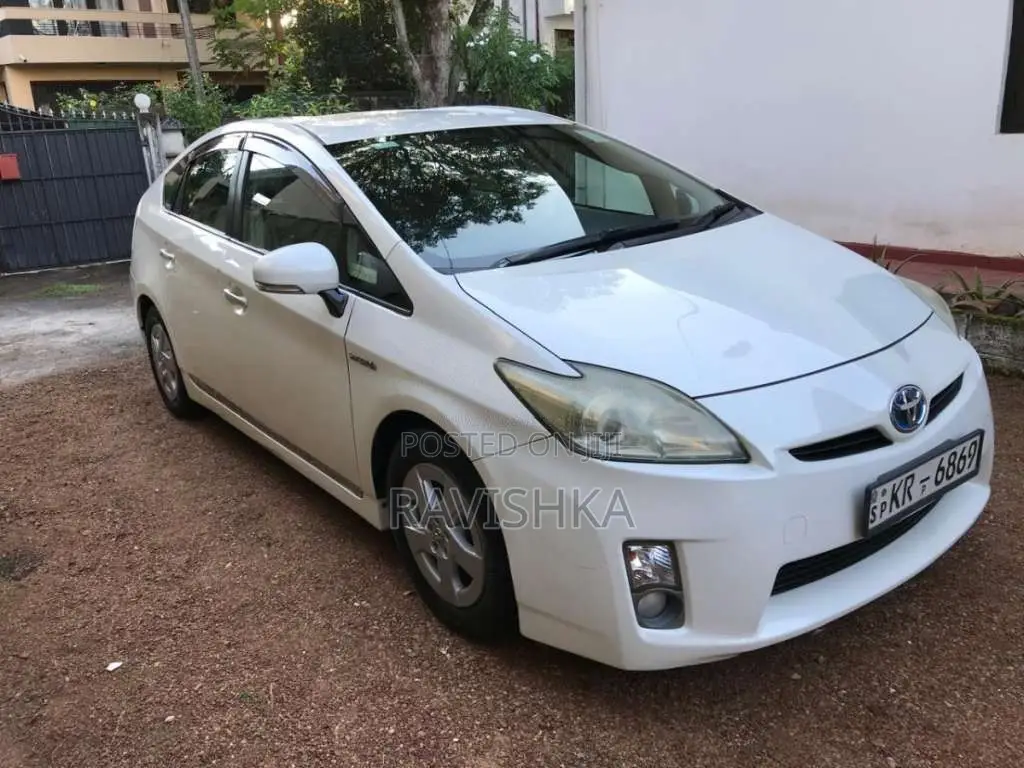 Toyota Prius 2009 Car (Used)