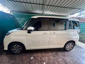 Toyota Roomy Custom GS 2019 Car (Used)