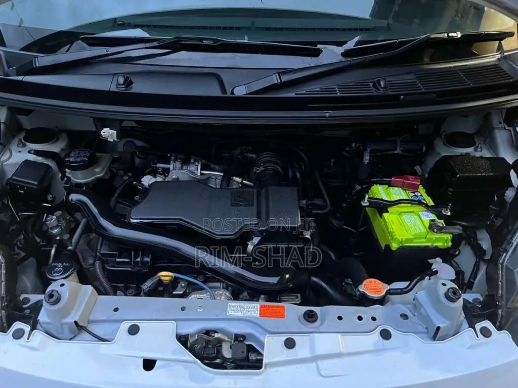 Toyota Roomy Custom GS 2019 Car (Used)