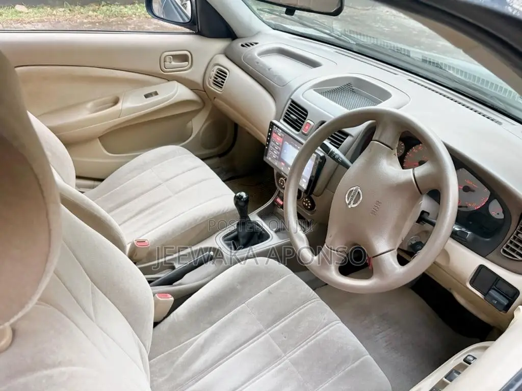 Nissan N17 2012 Car (Used)