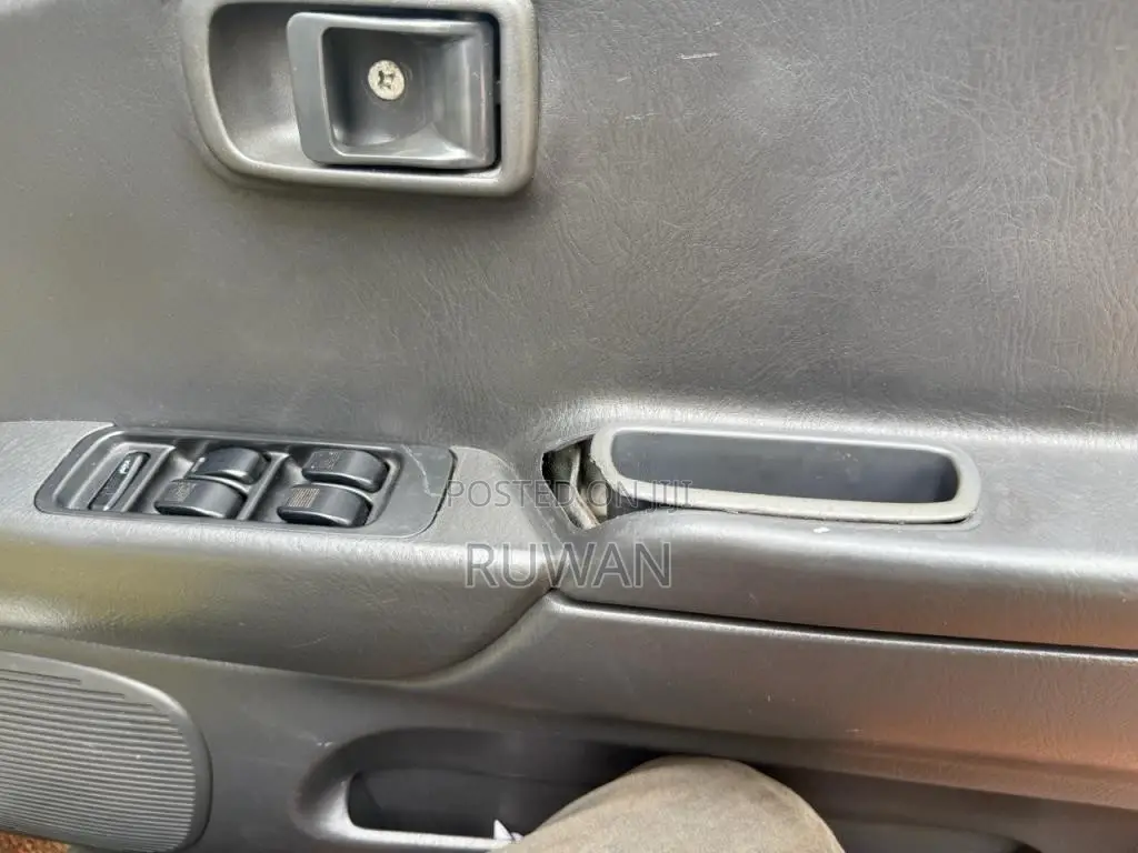 Daihatsu Mira 2002 Car (Used)