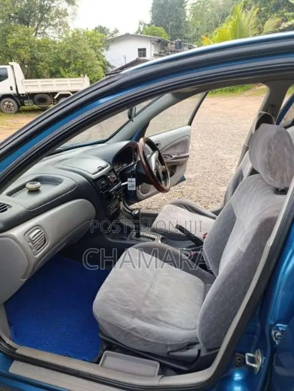 Nissan N16 2000 Car (Used)