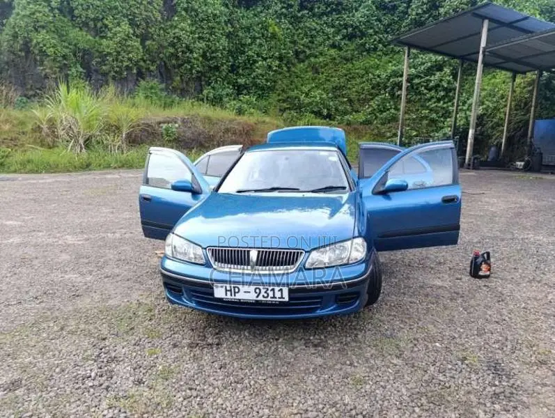 Nissan N16 2000 Car (Used)