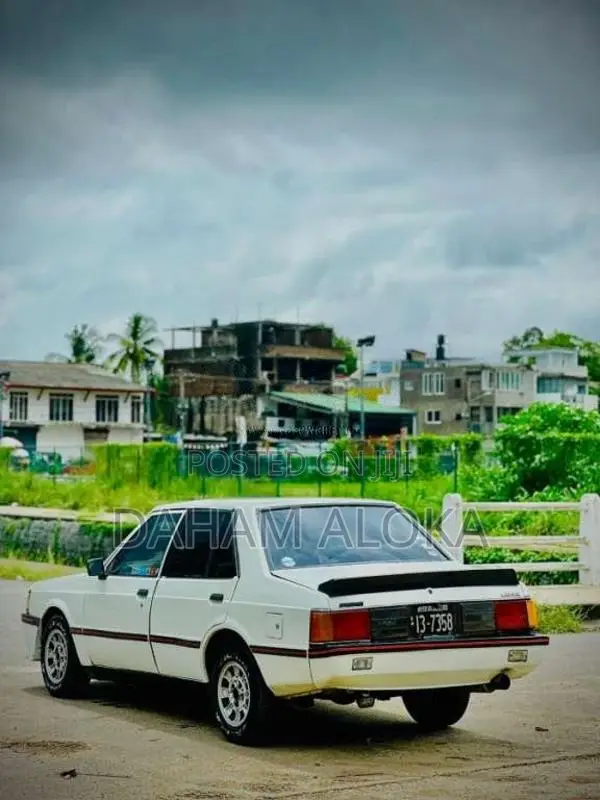 Mitsubishi Lancer Box 1985 Car (Used)