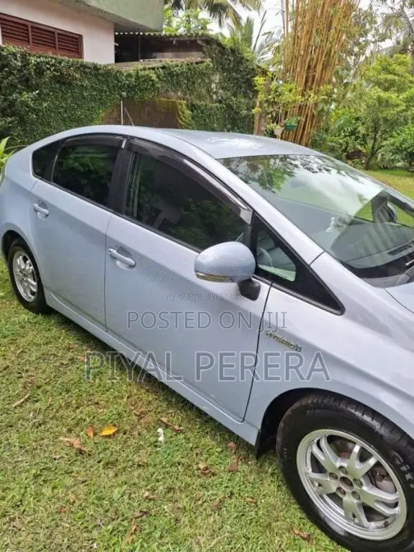 Toyota Prius 2009 Car (Used)