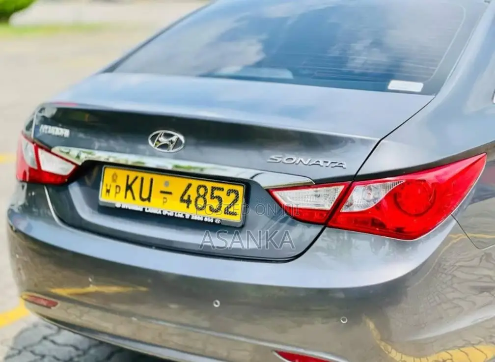 Hyundai Sonata 2012 Car (Used)