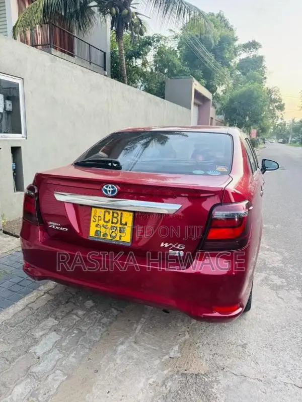 Toyota Axio 2020 Car (Used)
