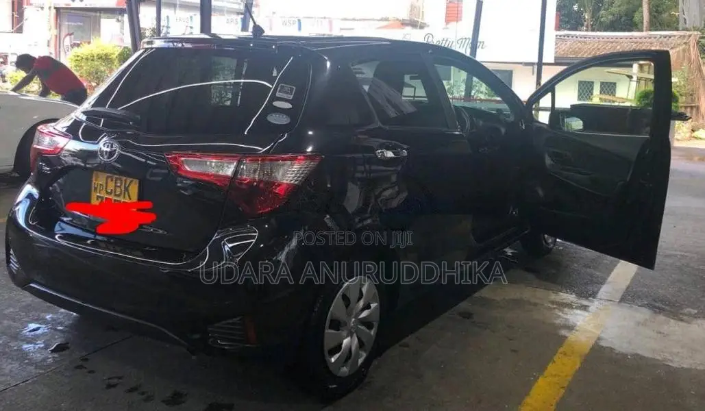 Toyota Vitz 2019 Car (Used)