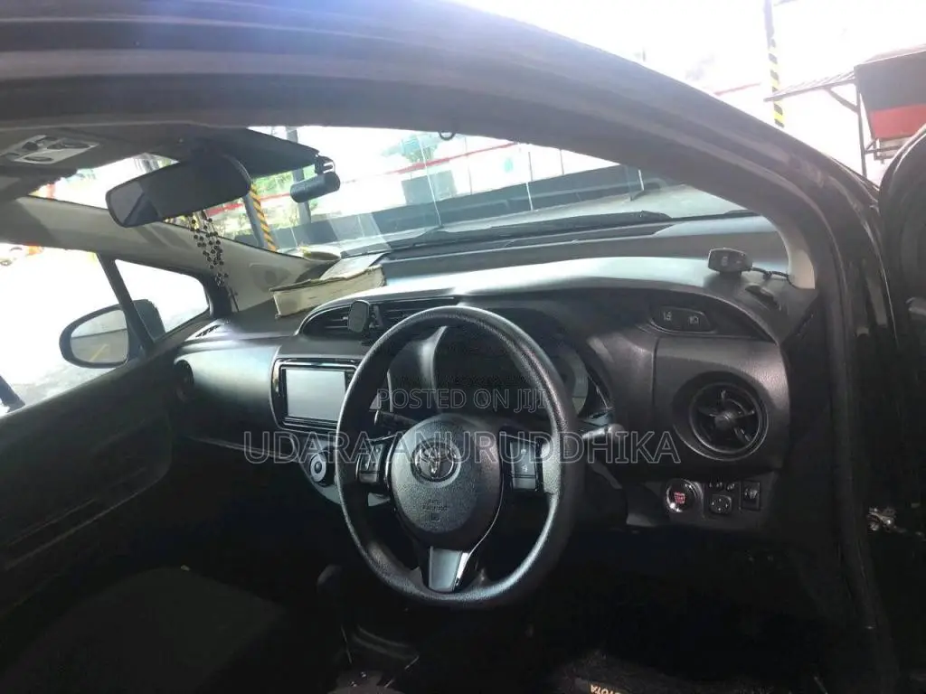 Toyota Vitz 2019 Car (Used)