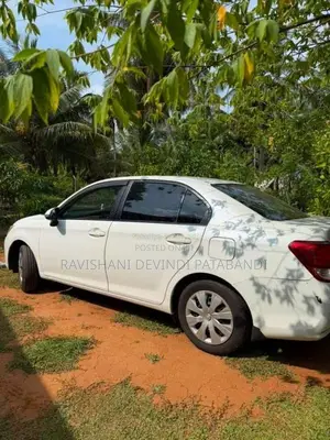 Toyota Axio 2013 Car (Used)