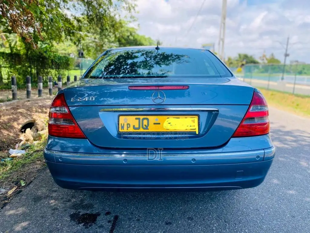Mercedes-Benz E240 2004 Car (Used)