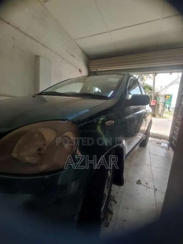 Toyota VITZ SCP10 2000 Car (Used)