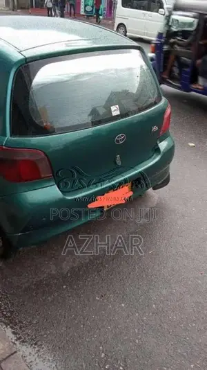 Toyota VITZ SCP10 2000 Car (Used)