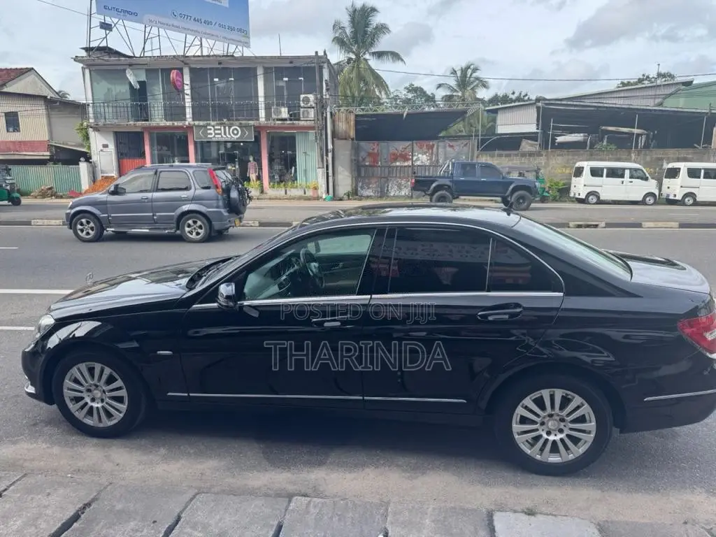 Mercedes-Benz C180 W204 2011 Car (Used)