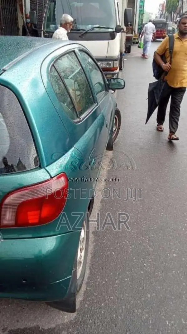 Toyota VITZ SCP10 2000 Car (Used)