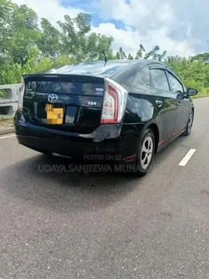Toyota Prius S Grade 2012 Car (Used)