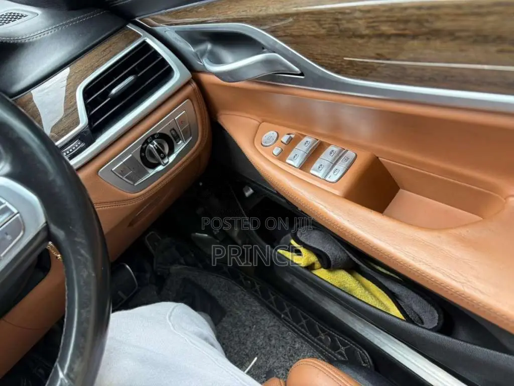 BMW 740e 2017 Car (Used)