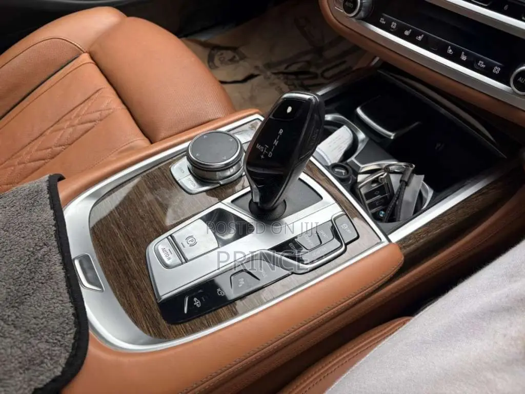 BMW 740e 2017 Car (Used)