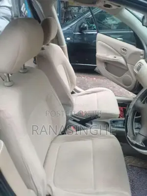 Nissan N17 2011 Car (Used)