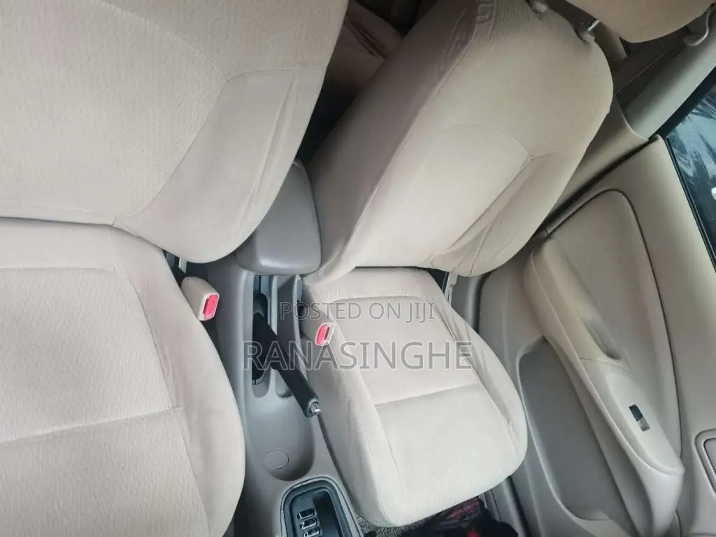 Nissan N17 2011 Car (Used)