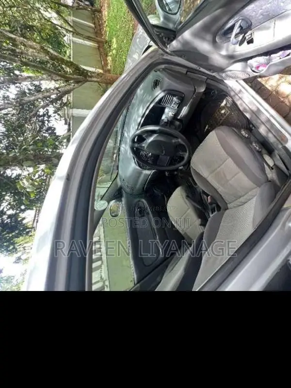 Kia Spectra 2000 Car (Used)