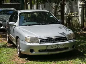 Kia Spectra 2000 Car (Used)