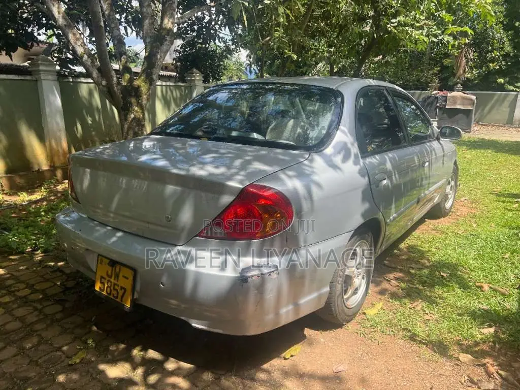 Kia Spectra 2000 Car (Used)