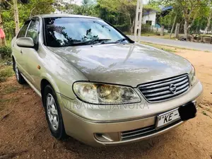 Nissan N17 2007 Car (Used)
