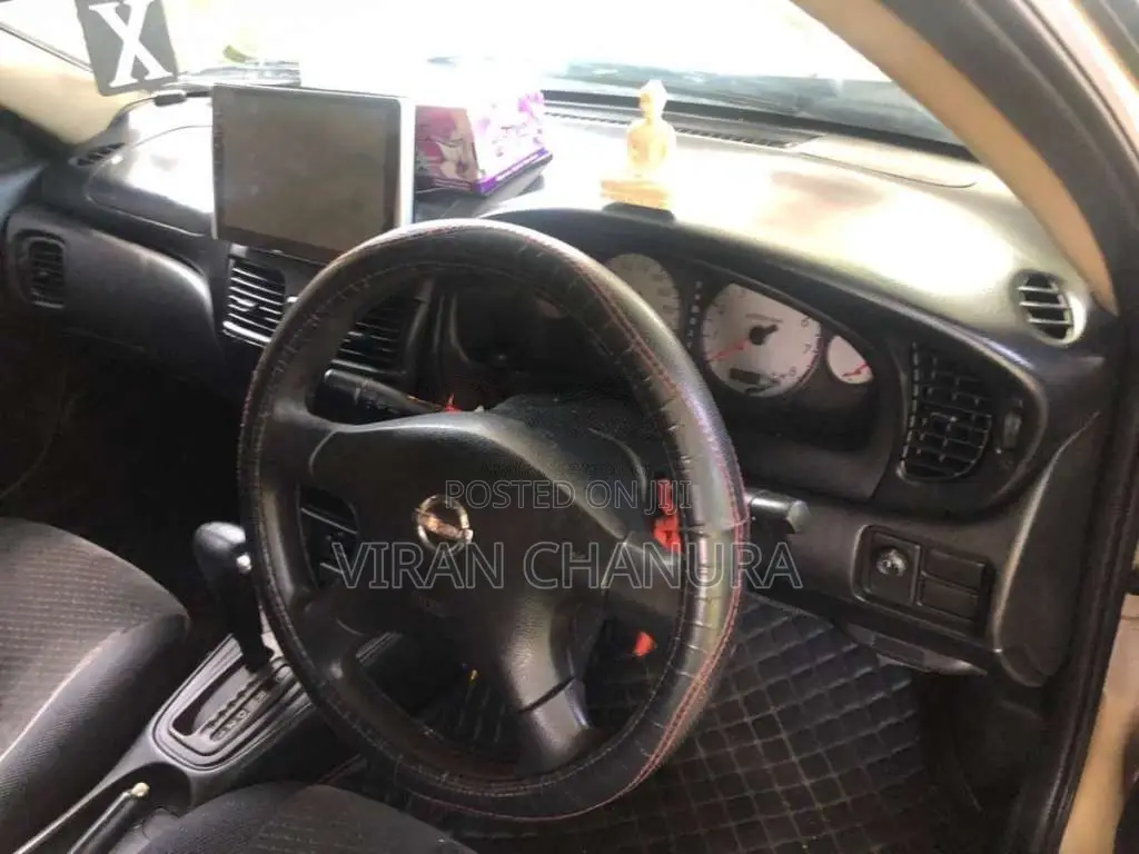 Nissan N17 2007 Car (Used)
