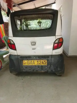 Bajaj Qute 2018 Car (Used)