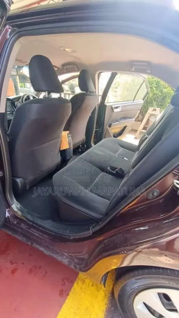 Toyota Axio 2015 Car (Used)