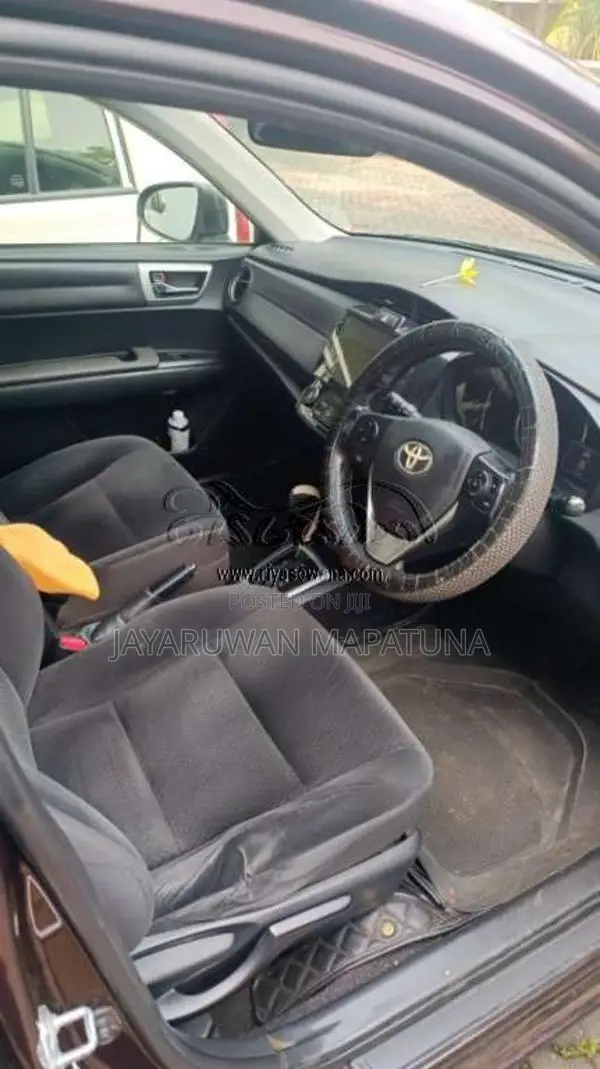Toyota Axio 2015 Car (Used)