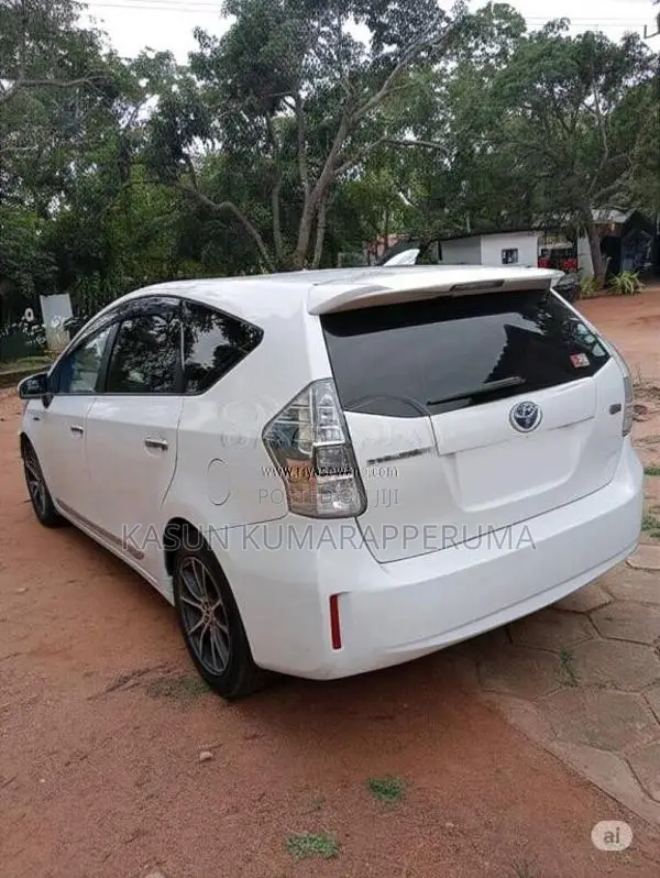 Toyota Prius Alpha 2013 Car (Used)