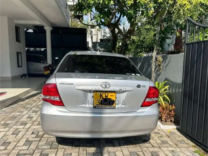 Toyota Axio 2010 Car (Used)