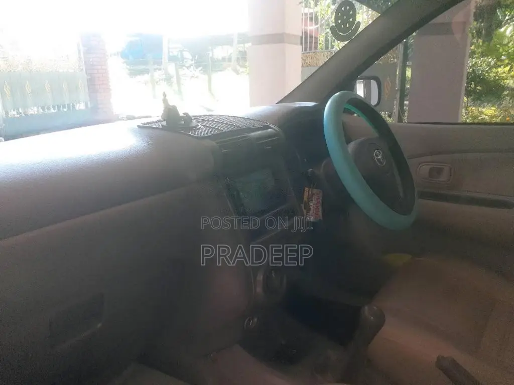 Toyota AVANZA 2010 Car (Used)