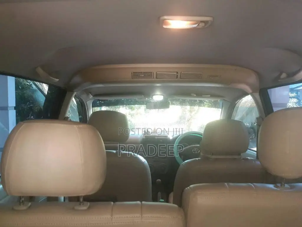 Toyota AVANZA 2010 Car (Used)