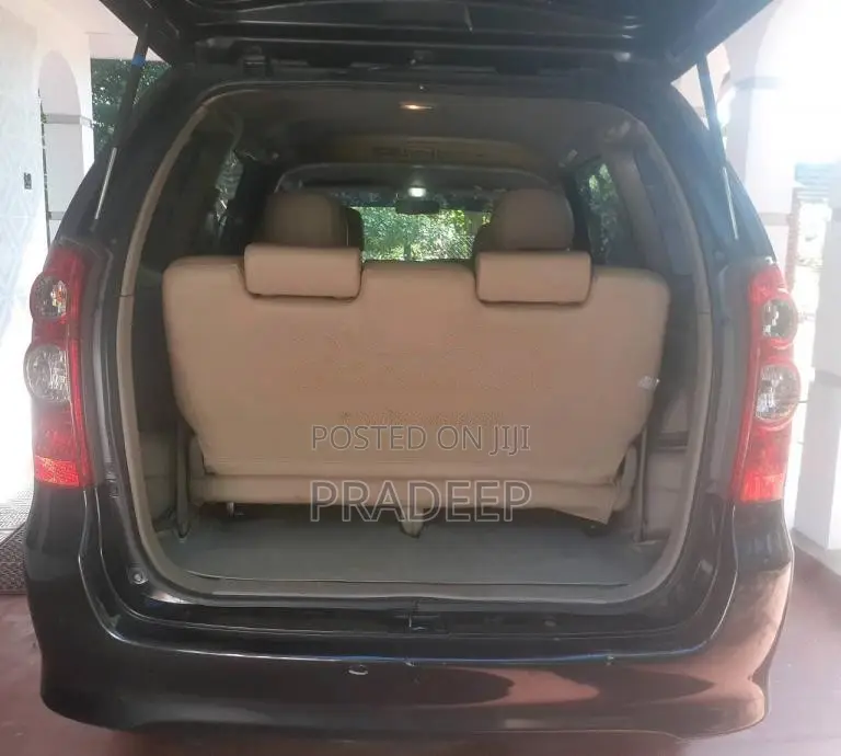 Toyota AVANZA 2010 Car (Used)