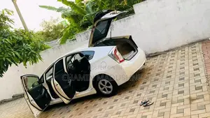Toyota Prius 2012 Car (Used)