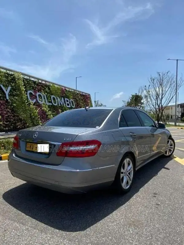 Mercedes-Benz E250 CGi W212 Avantgrade 2011 Car (Used)