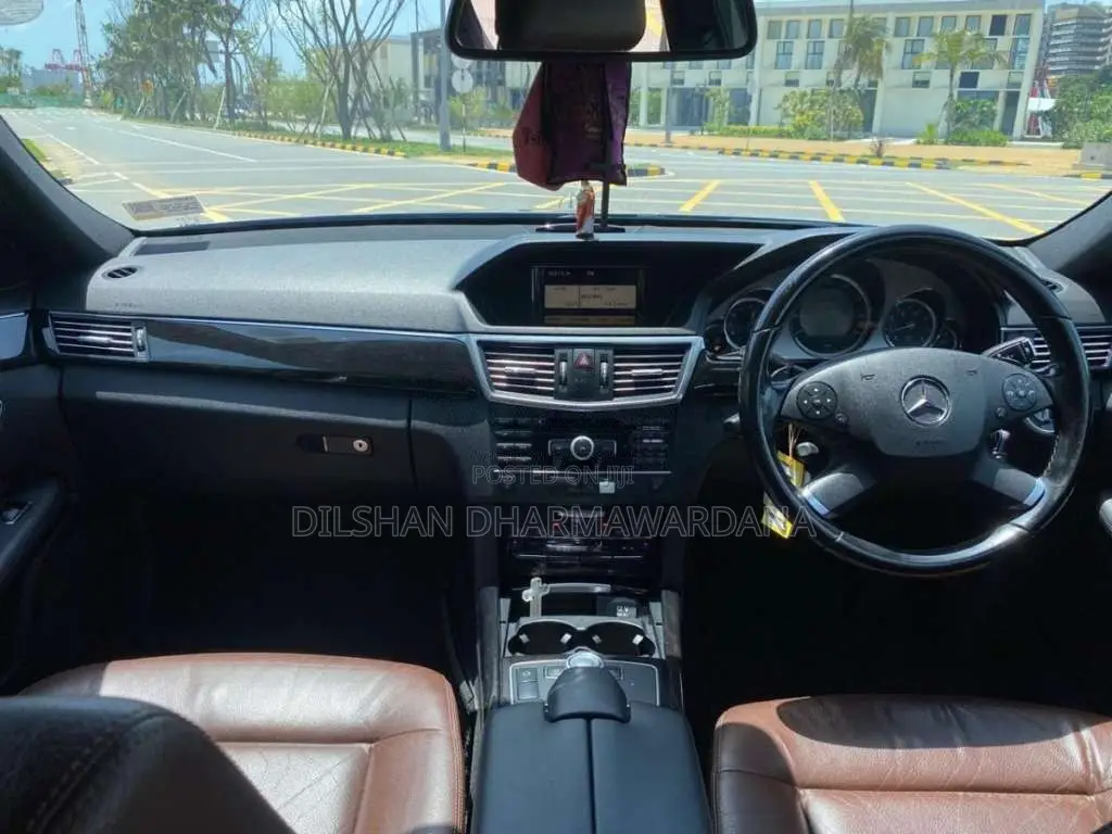 Mercedes-Benz E250 CGi W212 Avantgrade 2011 Car (Used)
