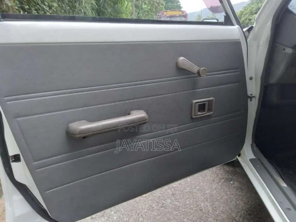 Toyota KE72 1988 Car (Used)