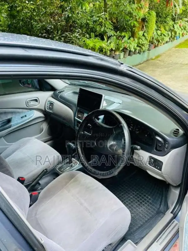 Nissan N16 2003 Car (Used)